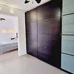 Acogedor Con Piscina Y Amplia Vista *